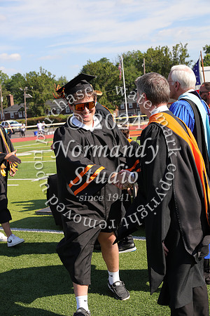 SVL_diplomas_left_351