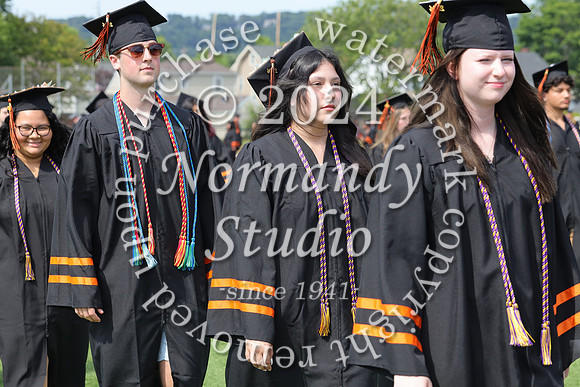 SVL_grad_candids_059