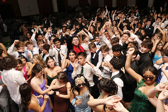SVL_jr_sr_prom_267