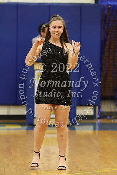 CHS_senior fashion show_24