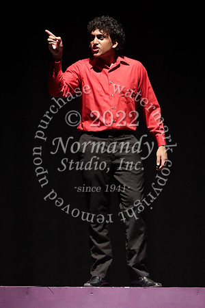 MON_play_10