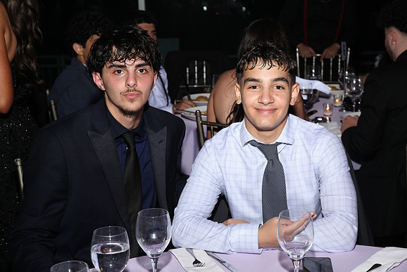 TOT_table_photos_1064