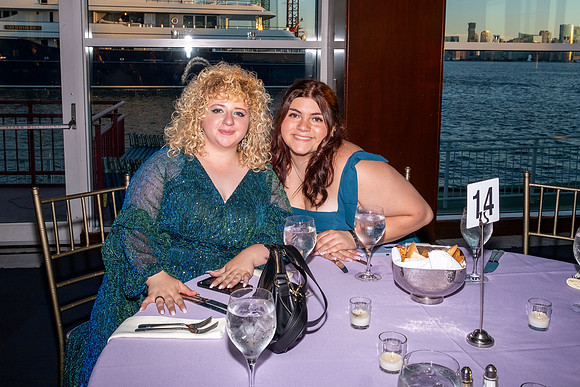 TOT_table_photos_1025