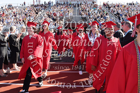 LIB_grad_candids_034