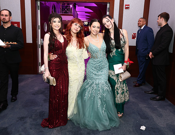 TOT_prom-inside_20