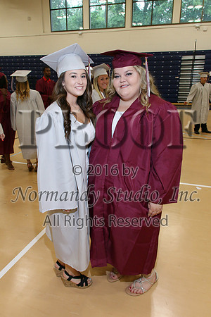 MAT_041_Grad_Candids