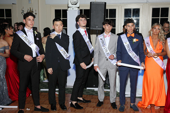 FTH_prom_court_426