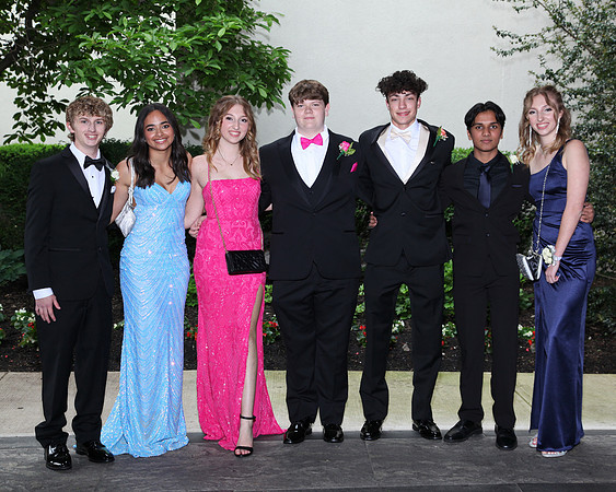 SVL_jr_sr_prom_023