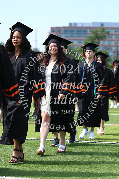 SVL_grad_candids_323