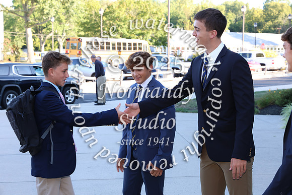CBA_fr_arriving_26