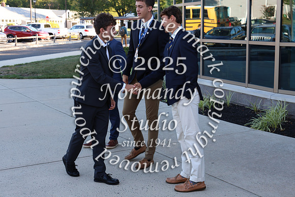 CBA_fr_arriving_03