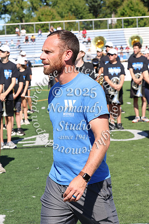 WHS_mb_performing_012