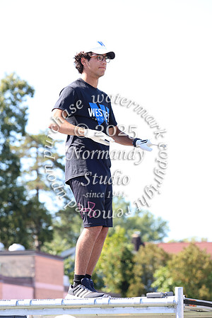 WHS_mb_performing_018
