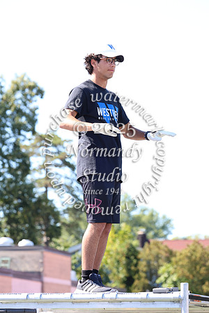 WHS_mb_performing_019