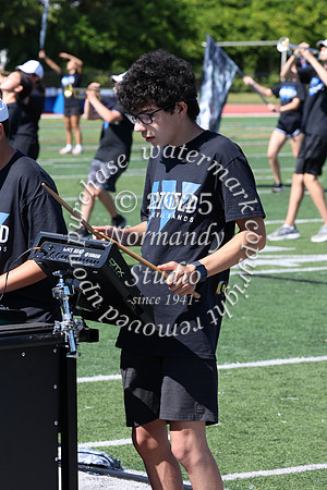 WHS_mb_performing_032