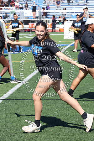 WHS_mb_performing_050