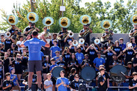 WHS_mb_stands_03