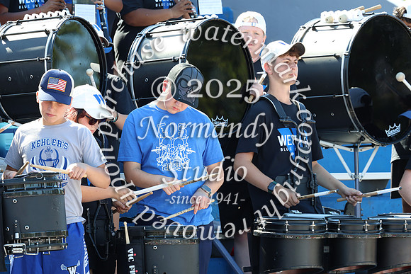WHS_mb_stands_45
