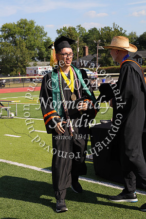 SVL_diplomas_left_300
