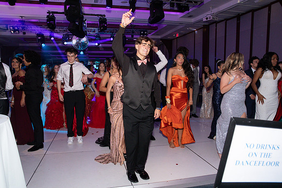 TOT_prom-dance_25