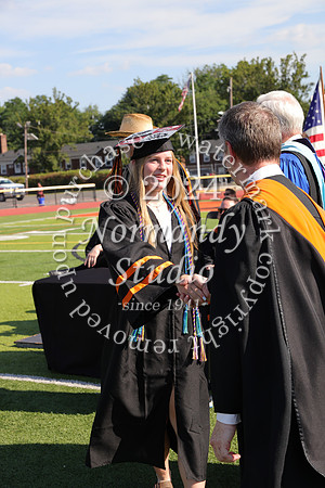 SVL_diplomas_left_313