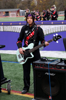 HCH_mb_performing_009