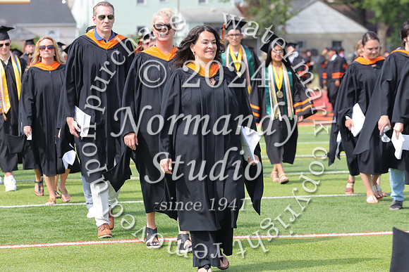 SVL_grad_candids_026