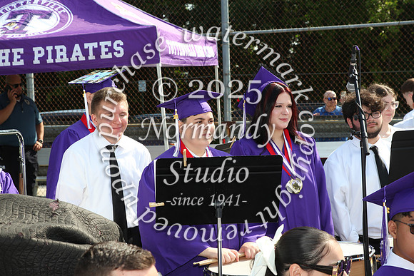 TOT_grad_candids_016