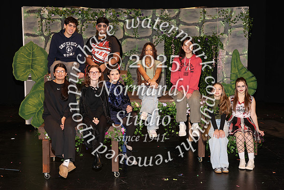 WMC_play_cast+crew_10
