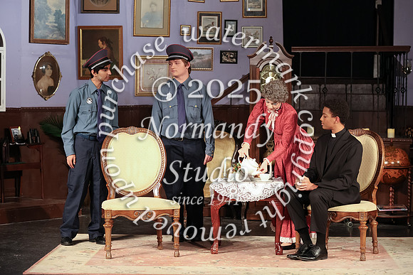 HCH_play_25