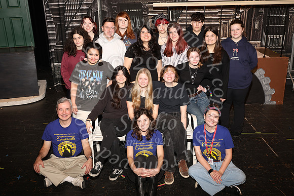 HCH_crew_grp_02