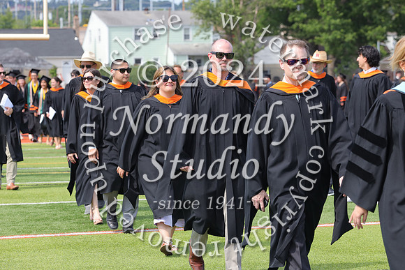 SVL_grad_candids_015