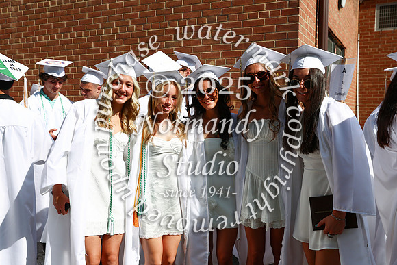 WTG_grad-candids_03