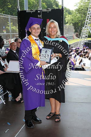 TOT_grad_candids_044