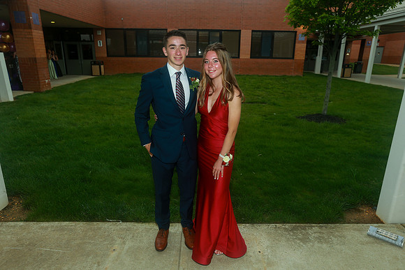 MON-Jr-Prom-candids_65