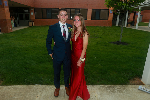 MON-Jr-Prom-candids_64