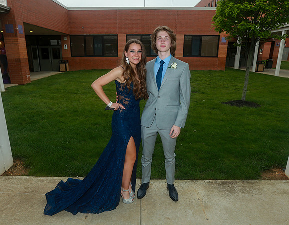MON-Jr-Prom-candids_4