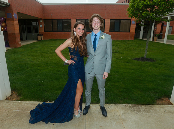 MON-Jr-Prom-candids_5