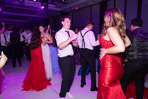 TOT_prom-dance_57