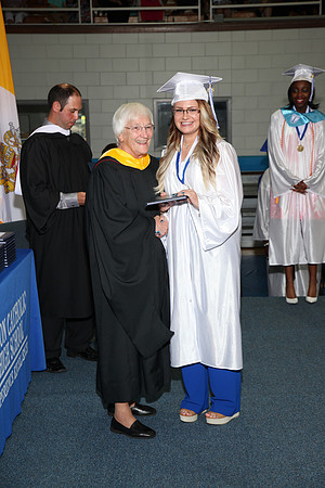 UCH_040_diplomas