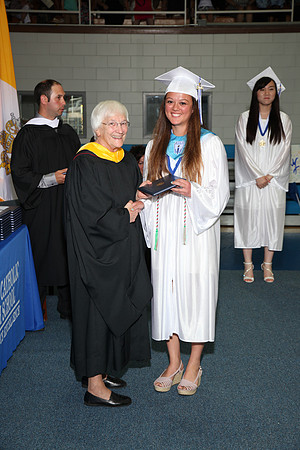 UCH_028_diplomas