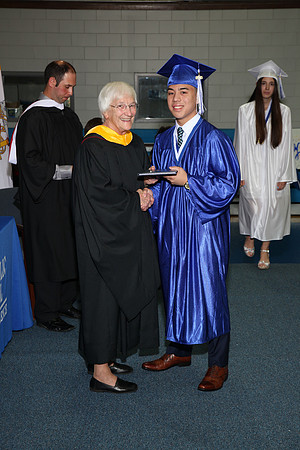 UCH_057_diplomas