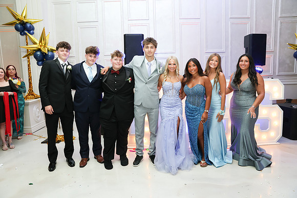 JTH_prom court_03