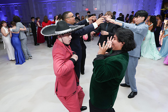 JTH_dancing_16