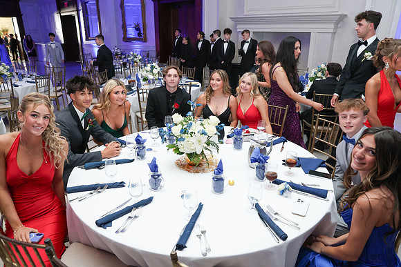 JTH_table candids_29