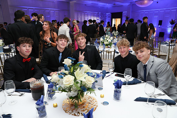 JTH_table candids_02