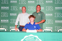 RDG_signing_04