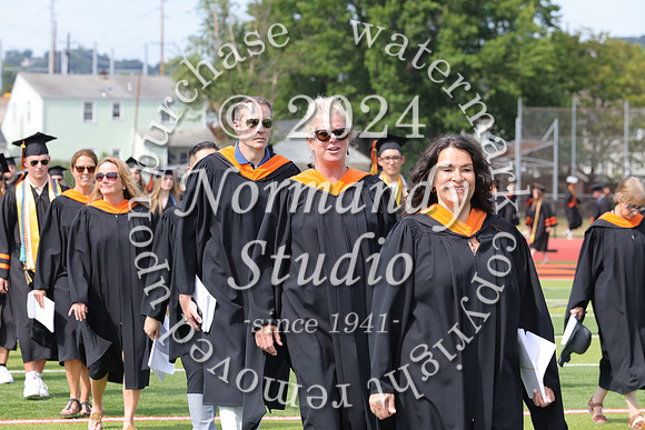 SVL_grad_candids_028