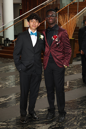 SVL_jr-sr_prom_candids_003