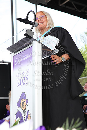 TOT_grad_candids_25